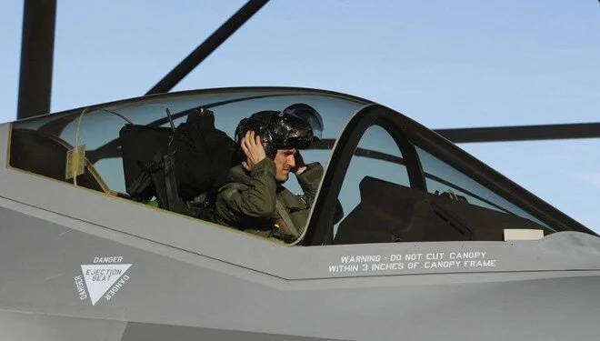 Rus tehdidine karşı eğitilen Amerikan pilotları Putin’i koruyacak